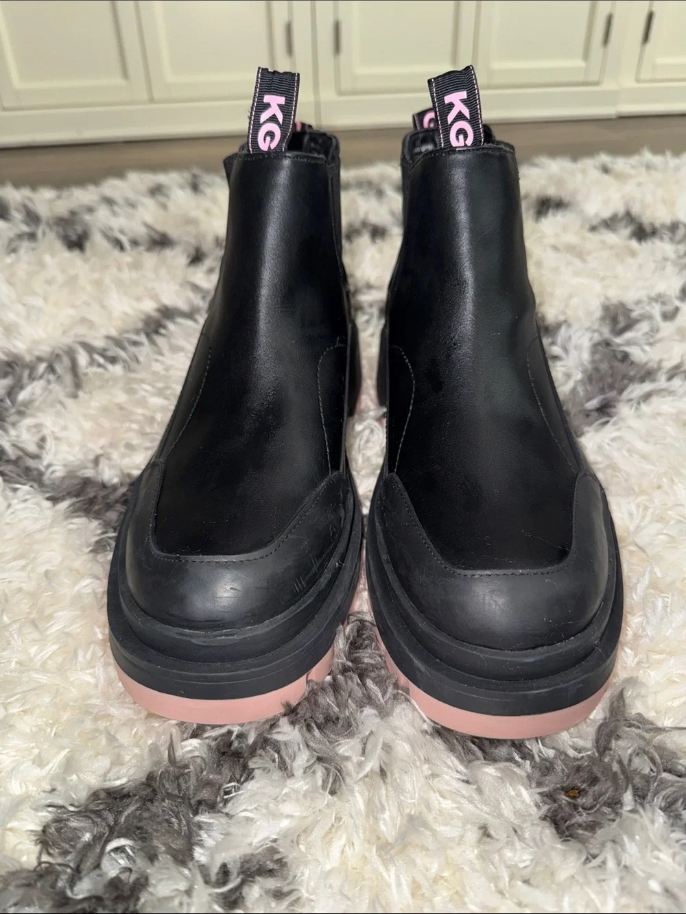 KG KURT GEIGER Tracker vegan leather Chelsea boots